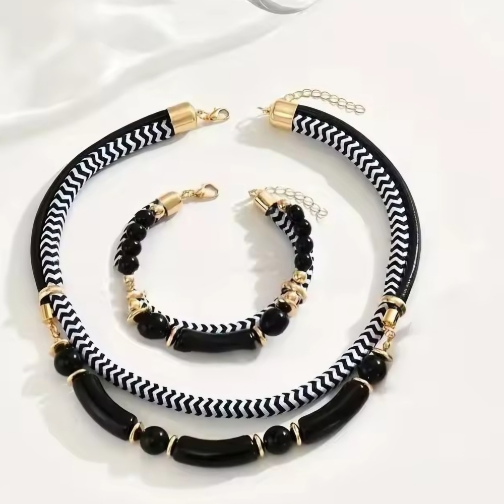 Elegant Black and Gold Necklace Set